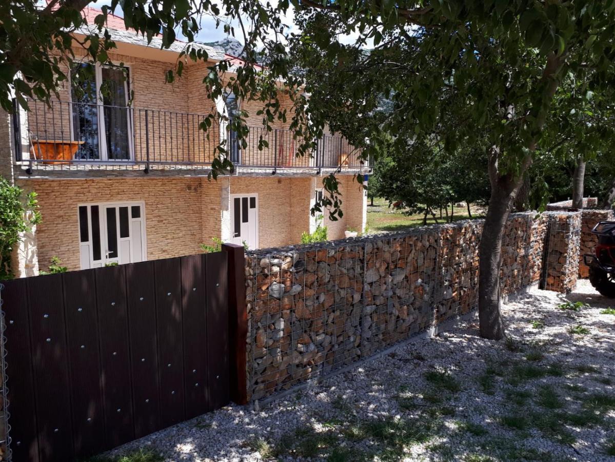 Amanda C Apartman Stari Grad Kültér fotó